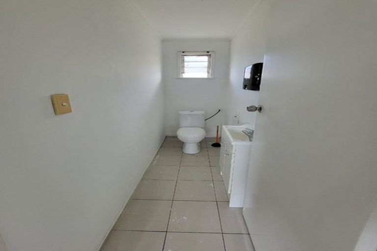Photo of property in 37 Hokianga Street, Mangere East, Auckland, 2024