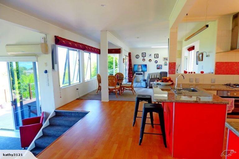 Photo of property in 19 Harbour View Road, Onerahi, Whangarei, 0110