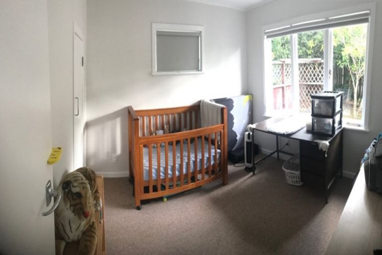 Photo of property in 9 Lex Avenue, Green Bay, Auckland, 0604