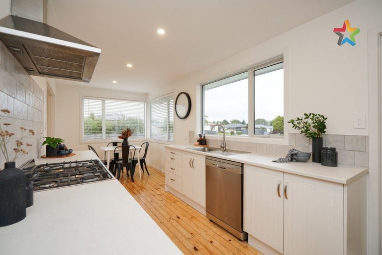 Photo of property in 21 Dumbarton Place, Strathern, Invercargill, 9812