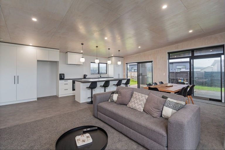 Photo of property in 5 Riria Way, Matarangi, 3592