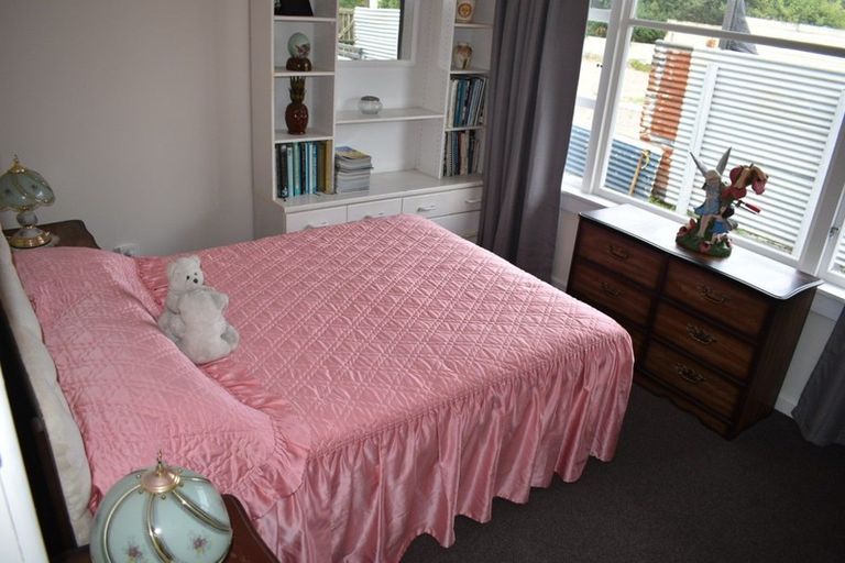 Photo of property in 146 Brougham Street, Westport, 7825