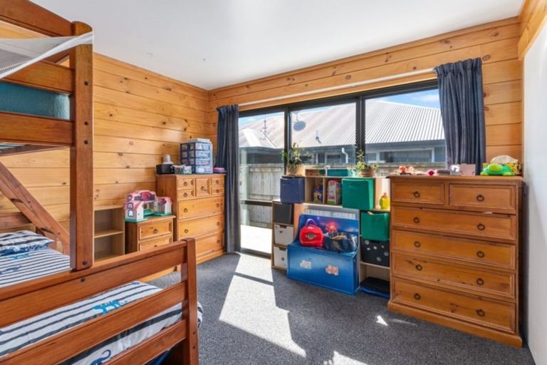 Photo of property in 18 Curtis Street, Stoke, Nelson, 7011