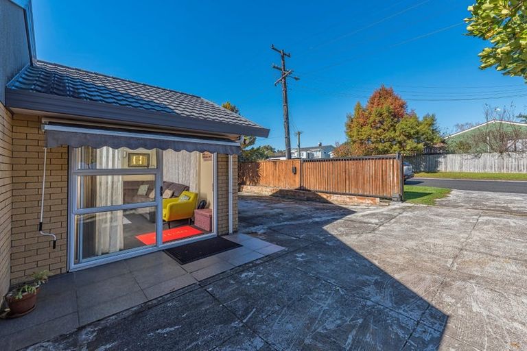 Photo of property in 111 Pooks Road, Ranui, Auckland, 0612