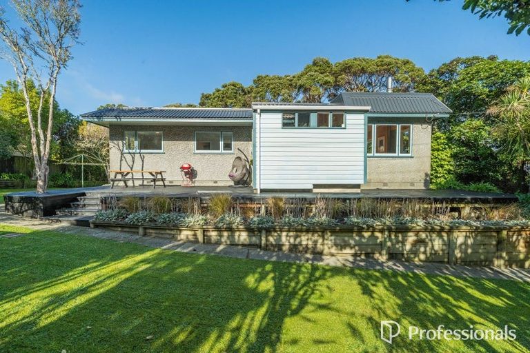 Photo of property in 20 London Road, Korokoro, Lower Hutt, 5012
