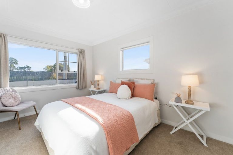 Photo of property in 27 Isadore Road, Saint Clair, Dunedin, 9012