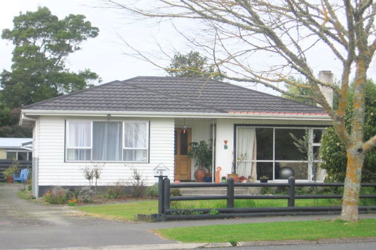 Photo of property in 8a Mcnicol Street, Fairfield, Hamilton, 3214