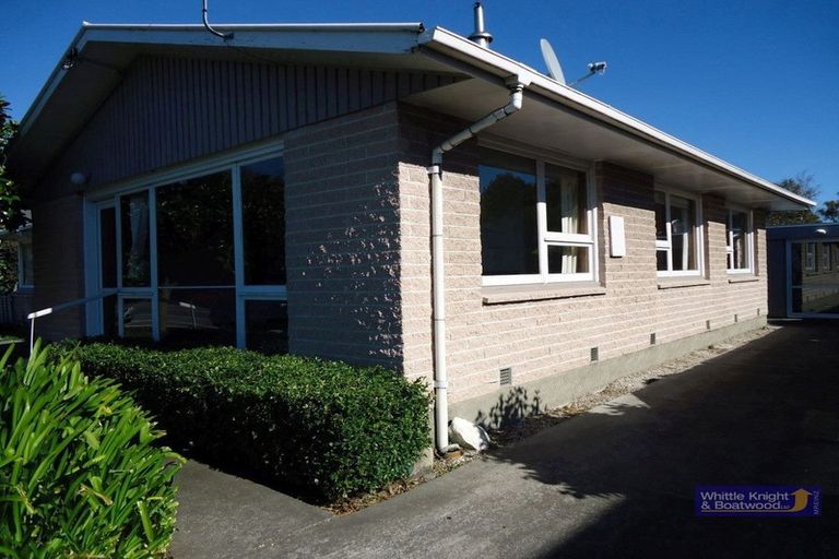 Photo of property in 13 Clyde Road, Upper Riccarton, Christchurch, 8041