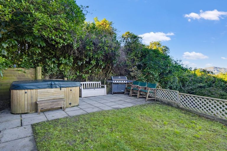 Photo of property in 42a Main Road, Governors Bay, 8971