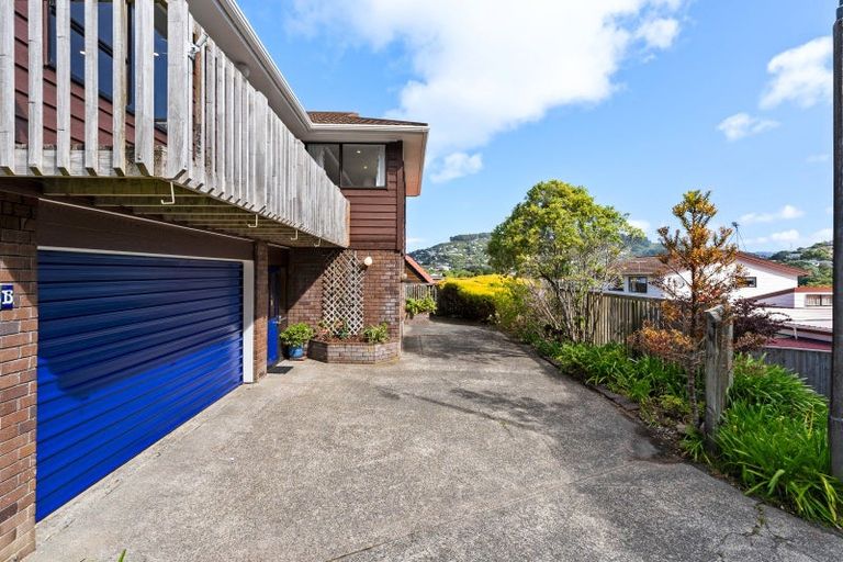 Photo of property in 23b Thatcher Crescent, Crofton Downs, Wellington, 6035