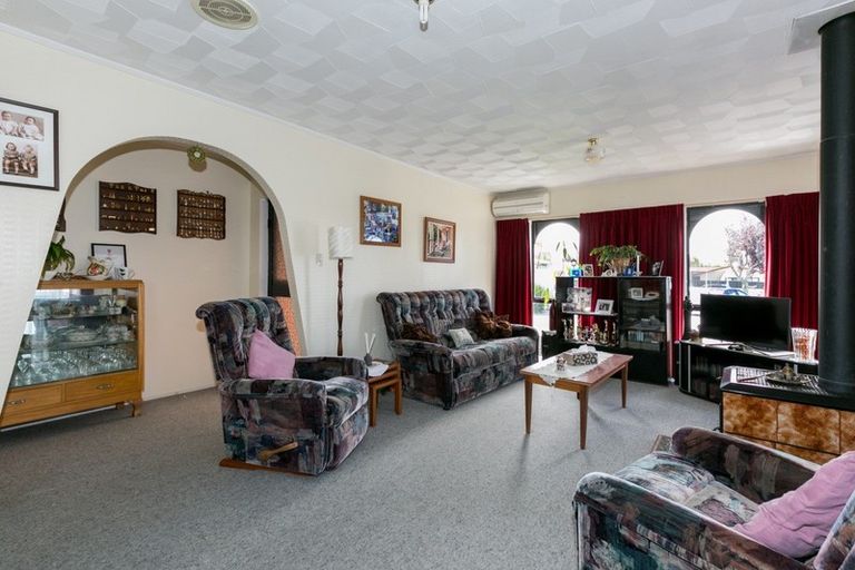 Photo of property in 33 Gilmour Place, Taradale, Napier, 4112