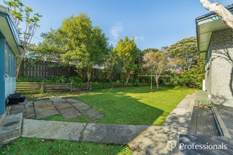 Photo of property in 20 London Road, Korokoro, Lower Hutt, 5012