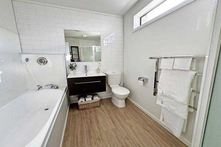 Photo of property in 407 Marine Parade, Napier South, Napier, 4110