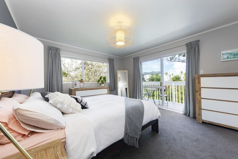 Photo of property in 2/59 Jaemont Avenue, Te Atatu South, Auckland, 0610