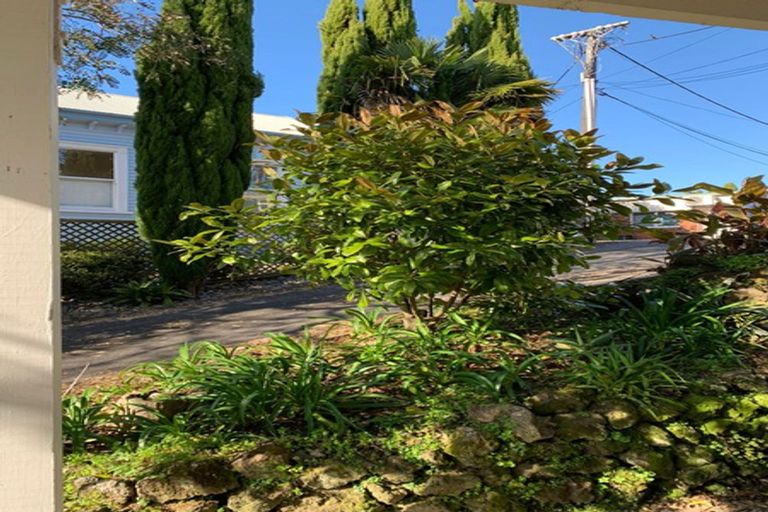 Photo of property in 1a Birkenhead Avenue, Birkenhead, Auckland, 0626