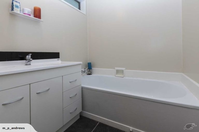 Photo of property in 41 Oldwood Street, Bishopdale, Christchurch, 8053