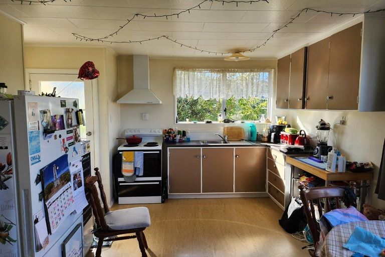 Photo of property in 24 Cedar Street, Maungaraki, Lower Hutt, 5010