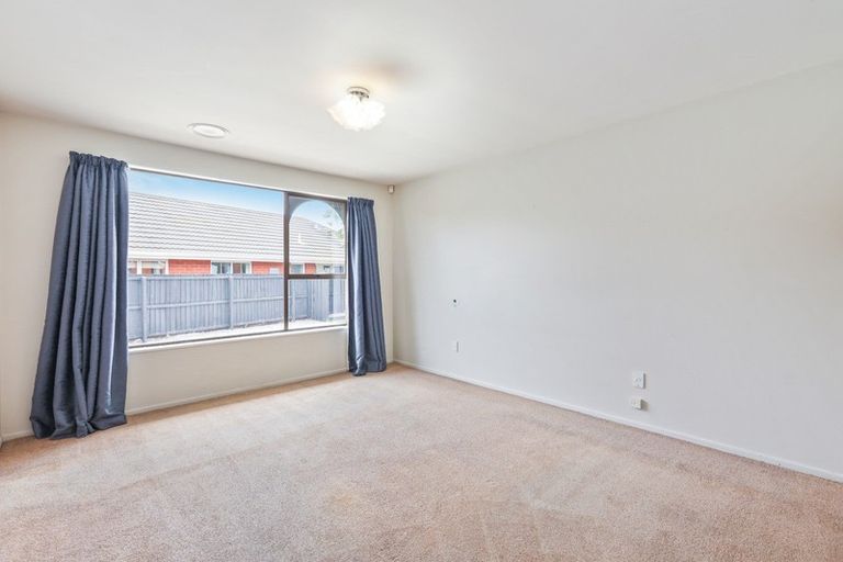 Photo of property in 6 Montclare Avenue, Ilam, Christchurch, 8041
