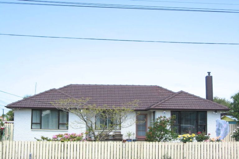 Photo of property in 15 Tomrich Street, Aranui, Christchurch, 8061