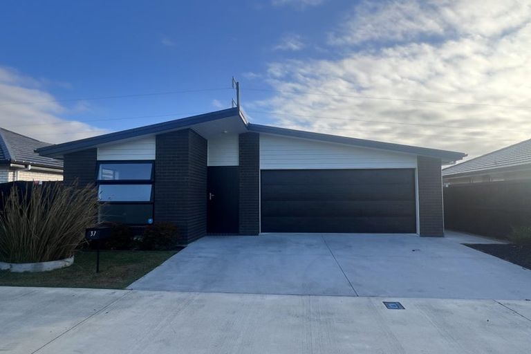 Photo of property in 37 Pragma Rise, Huntington, Hamilton, 3210