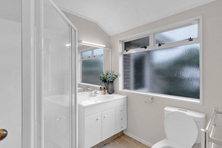 Photo of property in 18 Halcione Close, Flagstaff, Hamilton, 3210