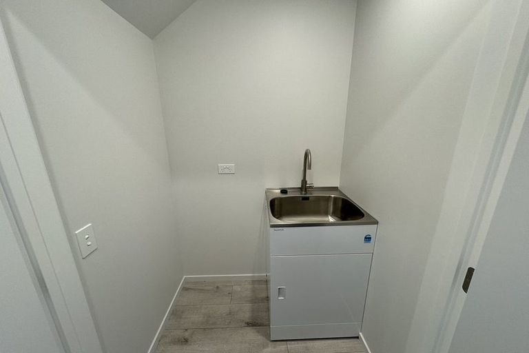 Photo of property in 9 Mccahon Lane, Rolleston, 7615