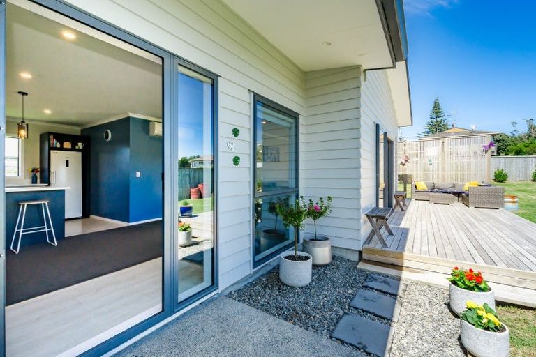 Photo of property in 5 Te Wiremu Lane, Otaki, 5512