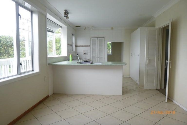 Photo of property in 63 Moire Road, Massey, Auckland, 0614