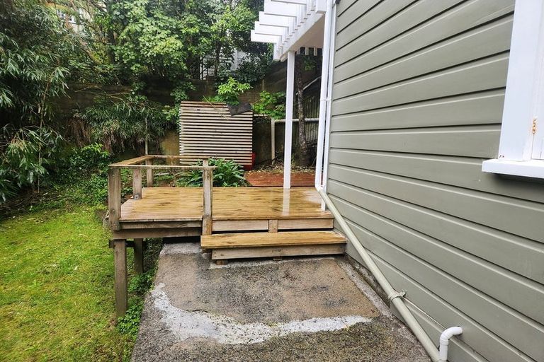 Photo of property in 139u1 Kelburn Parade, Kelburn, Wellington, 6012