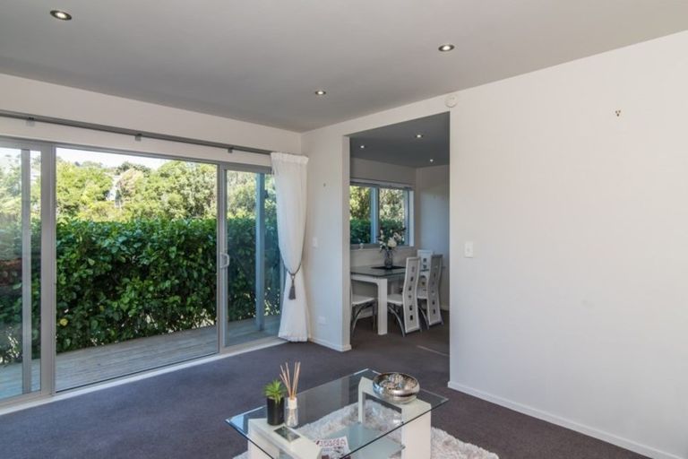 Photo of property in 46u2 Bracken Road, Paparangi, Wellington, 6037