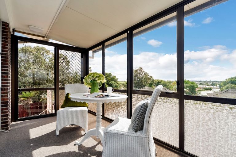 Photo of property in 10 Bendale Place, Papatoetoe, Auckland, 2025