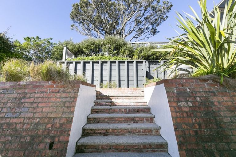Photo of property in 15 Waipapa Road, Hataitai, Wellington, 6021