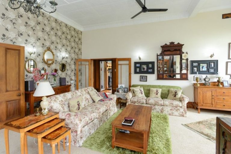 Photo of property in 5 Rose Street, Waipawa, 4210