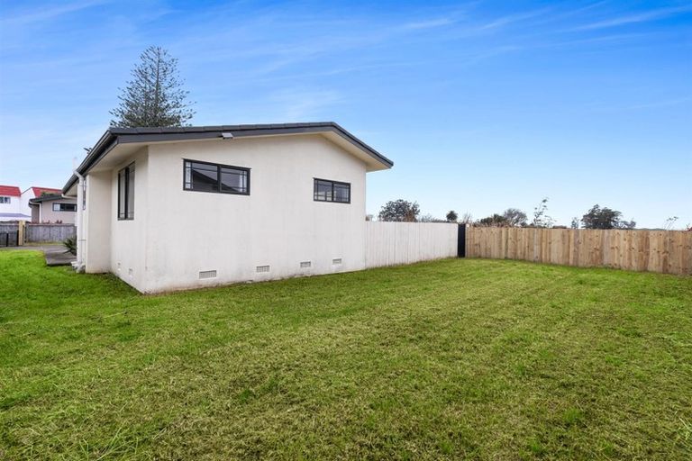 Photo of property in 31f Springs Road, Parakai, 0830