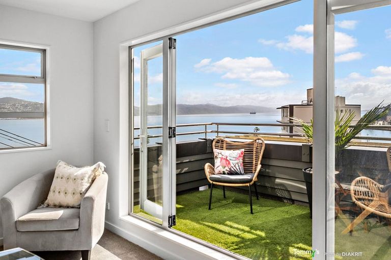 Photo of property in 14u3 Oriental Terrace, Oriental Bay, Wellington, 6011