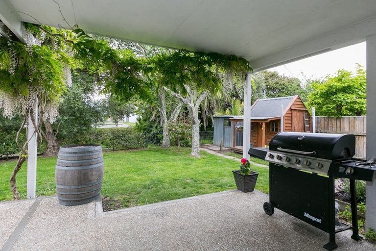 Photo of property in 16 Ngarimu Crescent, Taradale, Napier, 4112