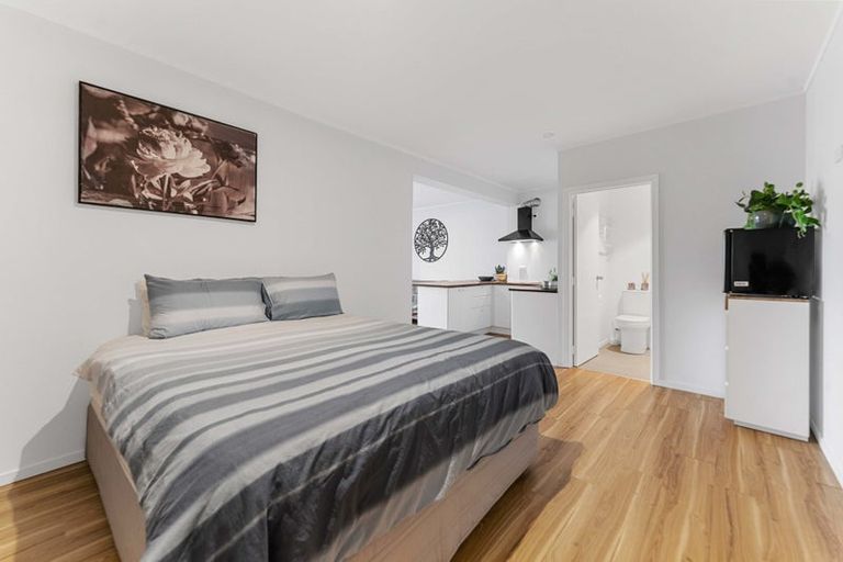 Photo of property in 1011 Papamoa Beach Road, Papamoa Beach, Papamoa, 3118