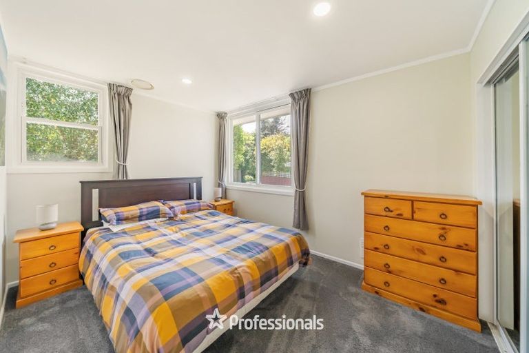 Photo of property in 127 Normandale Road, Normandale, Lower Hutt, 5010