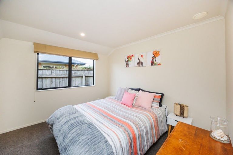 Photo of property in 64 Andrews Street, Foxton Beach, Foxton, 4815
