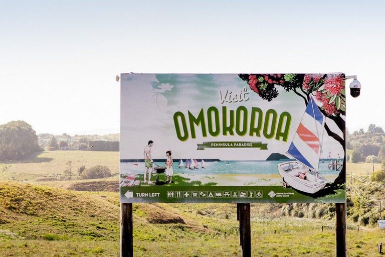 Photo of property in 13b Western Avenue, Omokoroa, 3114