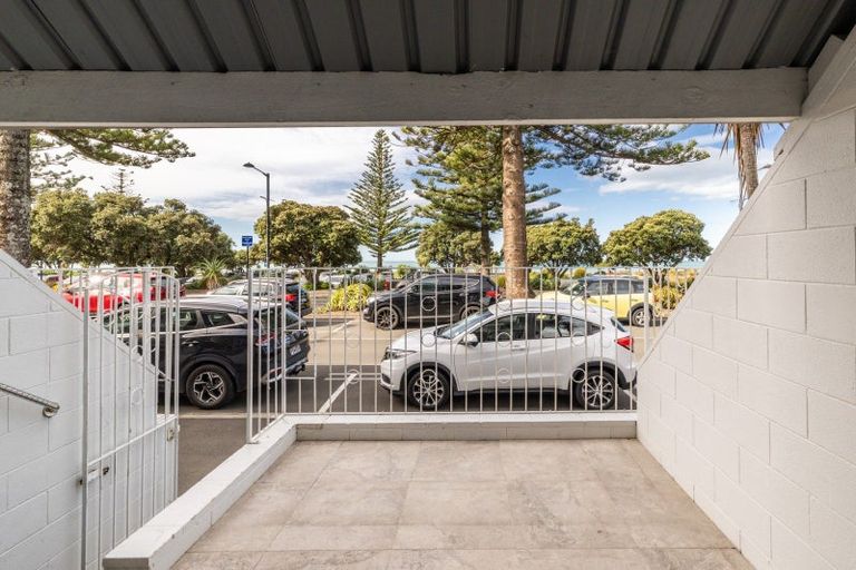 Photo of property in 241 Marine Parade, Napier South, Napier, 4110