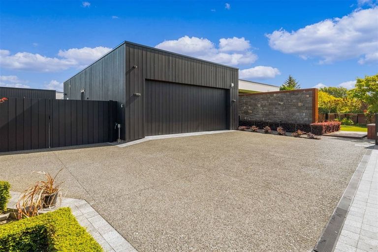 Photo of property in 2 Mersham Drive, Prebbleton, 7604