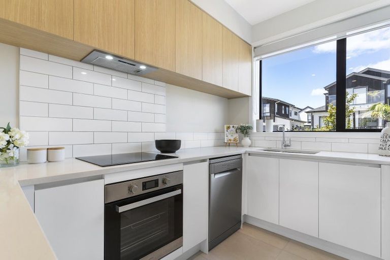 Photo of property in 4b Treloar Crescent, Hobsonville, Auckland, 0616