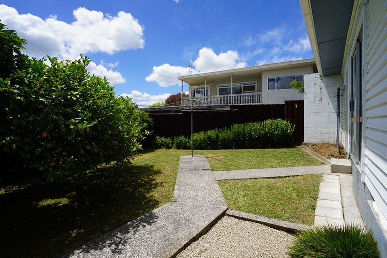 Photo of property in 32 Resthill Crescent, Glenview, Hamilton, 3206