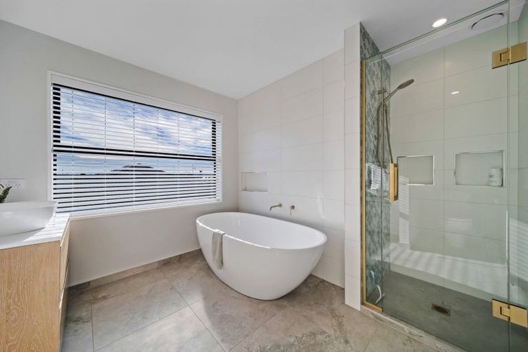 Photo of property in 14 Rapaki Street, Pegasus, 7612