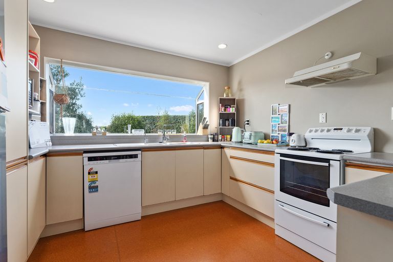 Photo of property in 27 Riverside Way, Ngaruawahia, Huntly, 3771