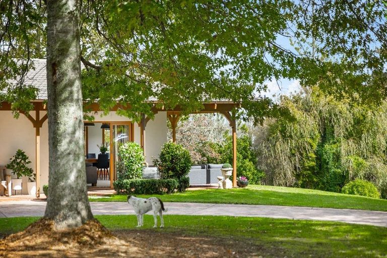 Photo of property in 10 Trig Road, West Harbour, Auckland, 0618