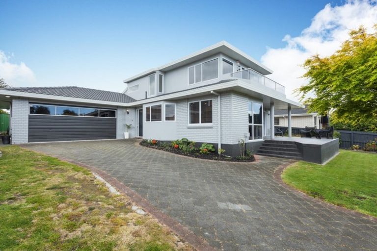 Photo of property in 12 Berwick Place, Mount Maunganui, 3116