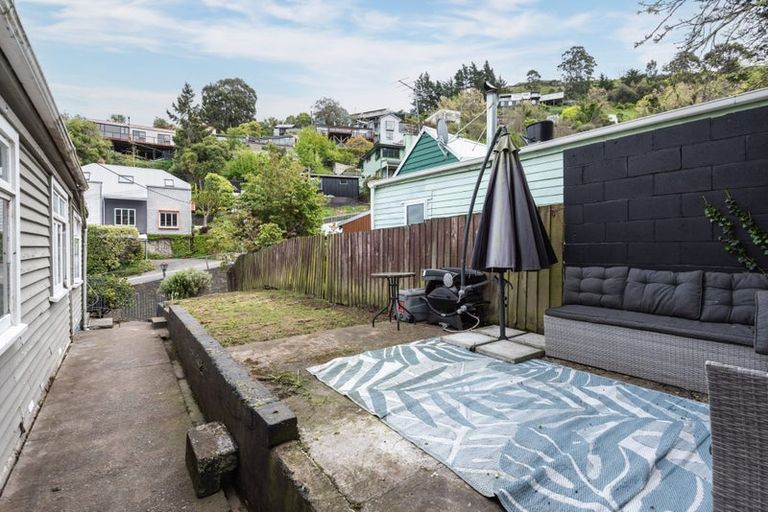 Photo of property in 22 Hawkhurst Road, Lyttelton, 8082