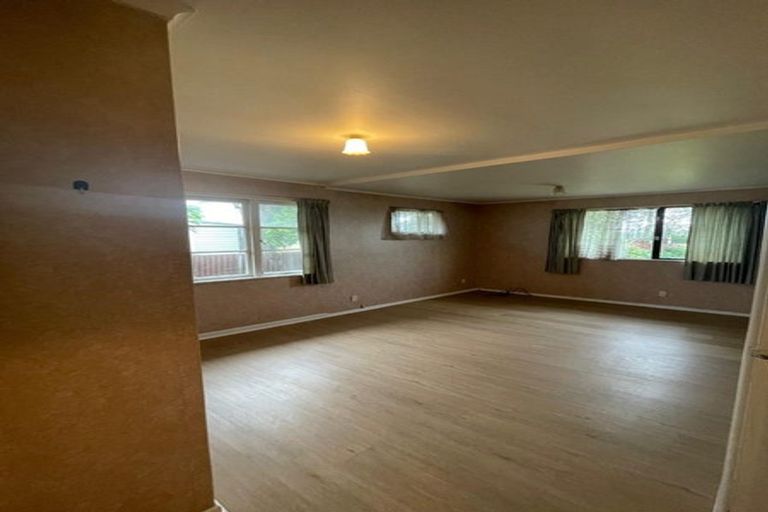 Photo of property in 37 Gloucester Road, Manurewa, Auckland, 2102